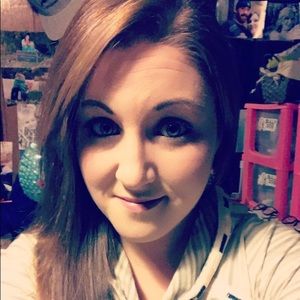 Meet your Posher, Malyssa